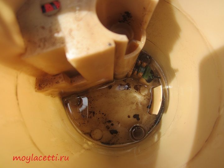 Стакан бензонасоса Лачетти